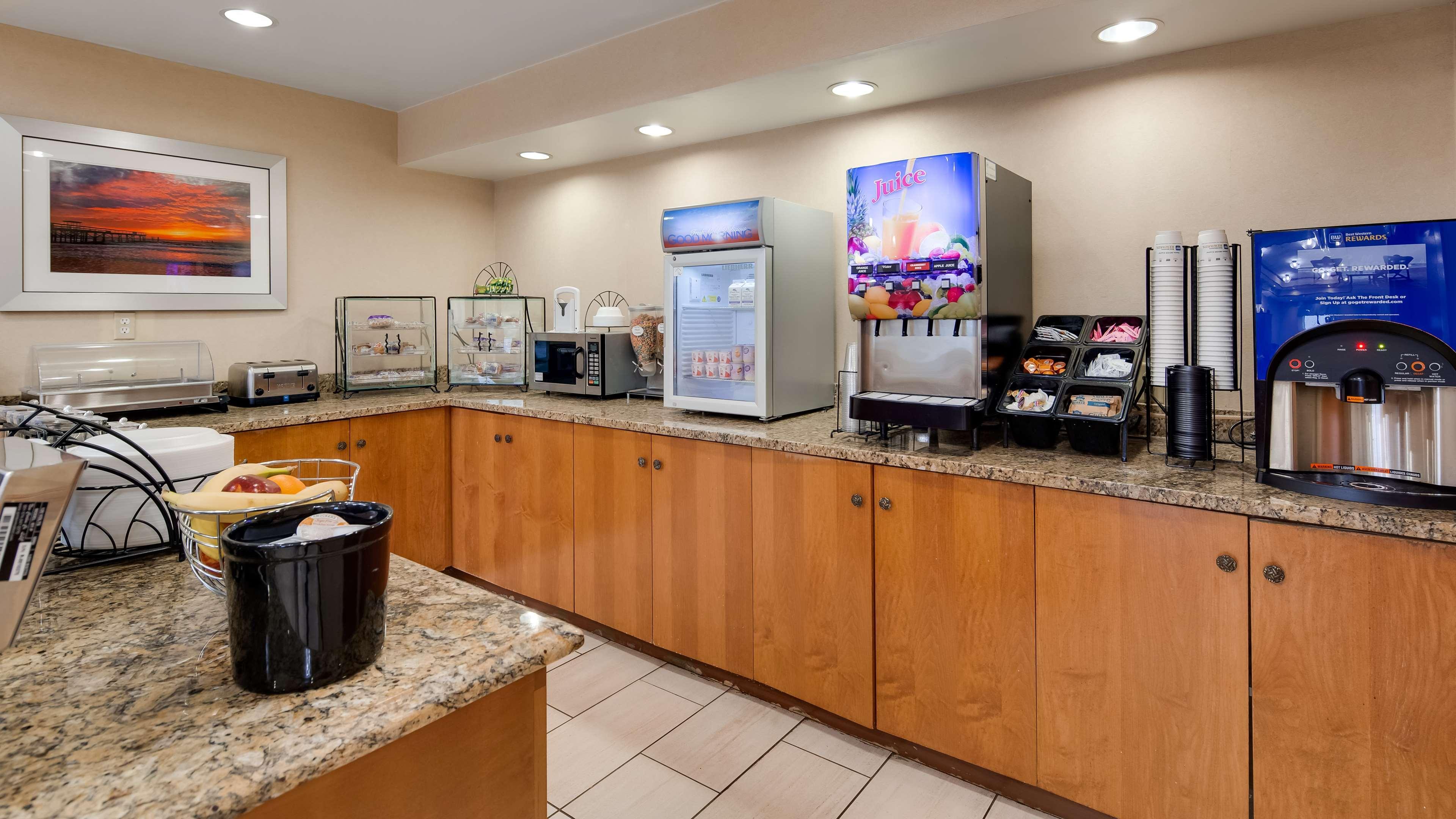 Best Western Executive Inn - Latta Berrys Crossroads Exteriör bild