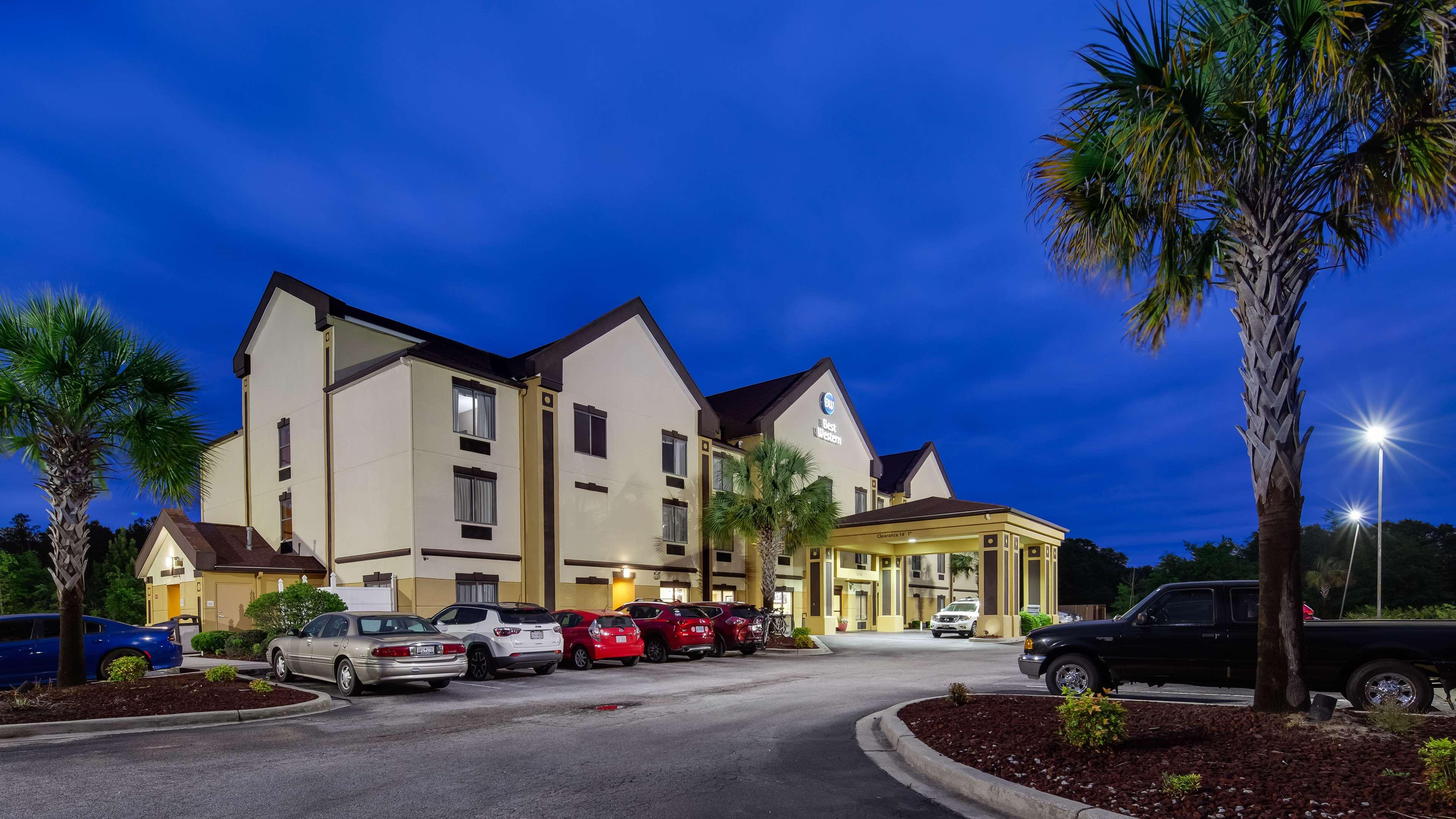 Best Western Executive Inn - Latta Berrys Crossroads Exteriör bild