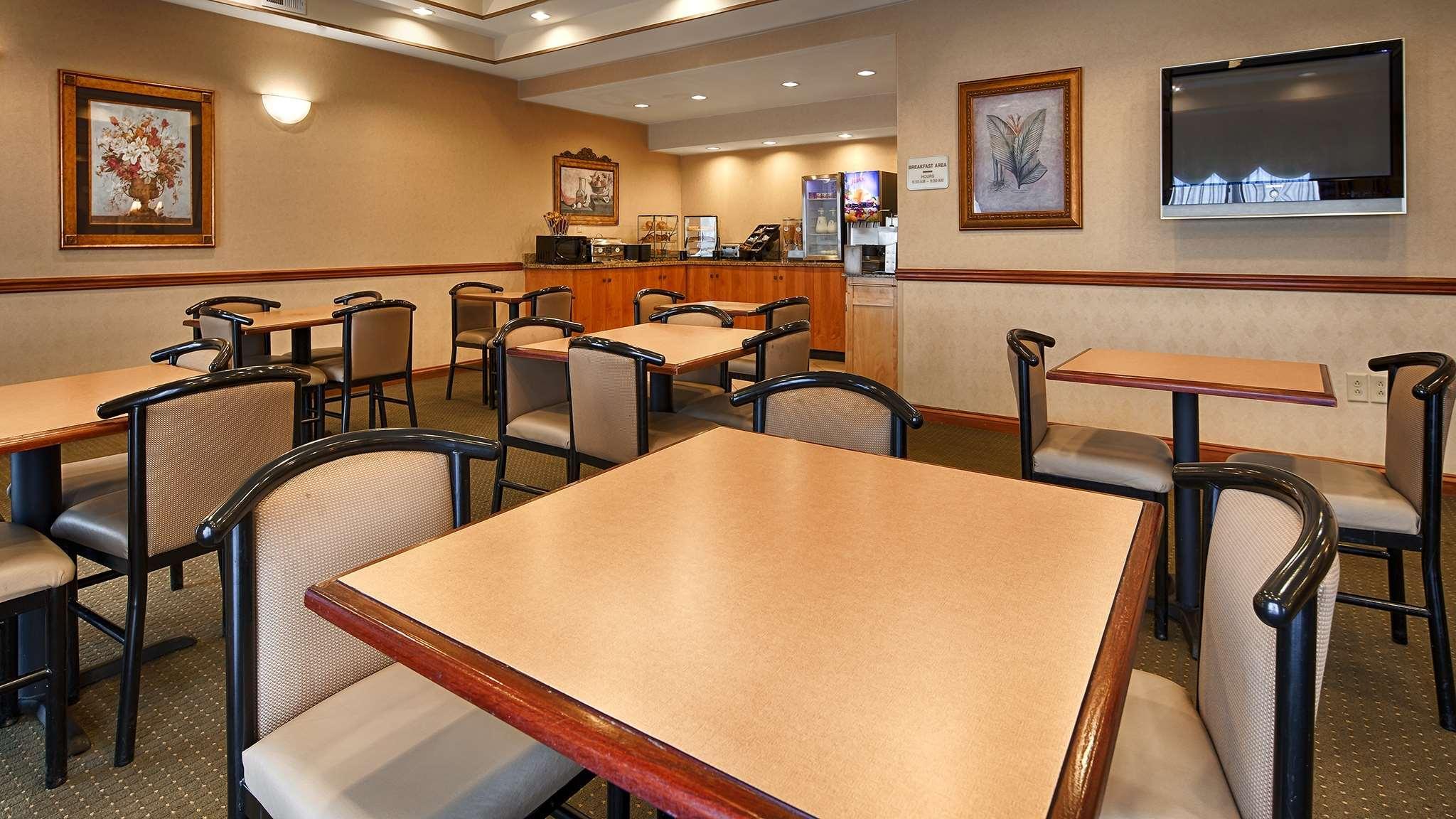 Best Western Executive Inn - Latta Berrys Crossroads Exteriör bild